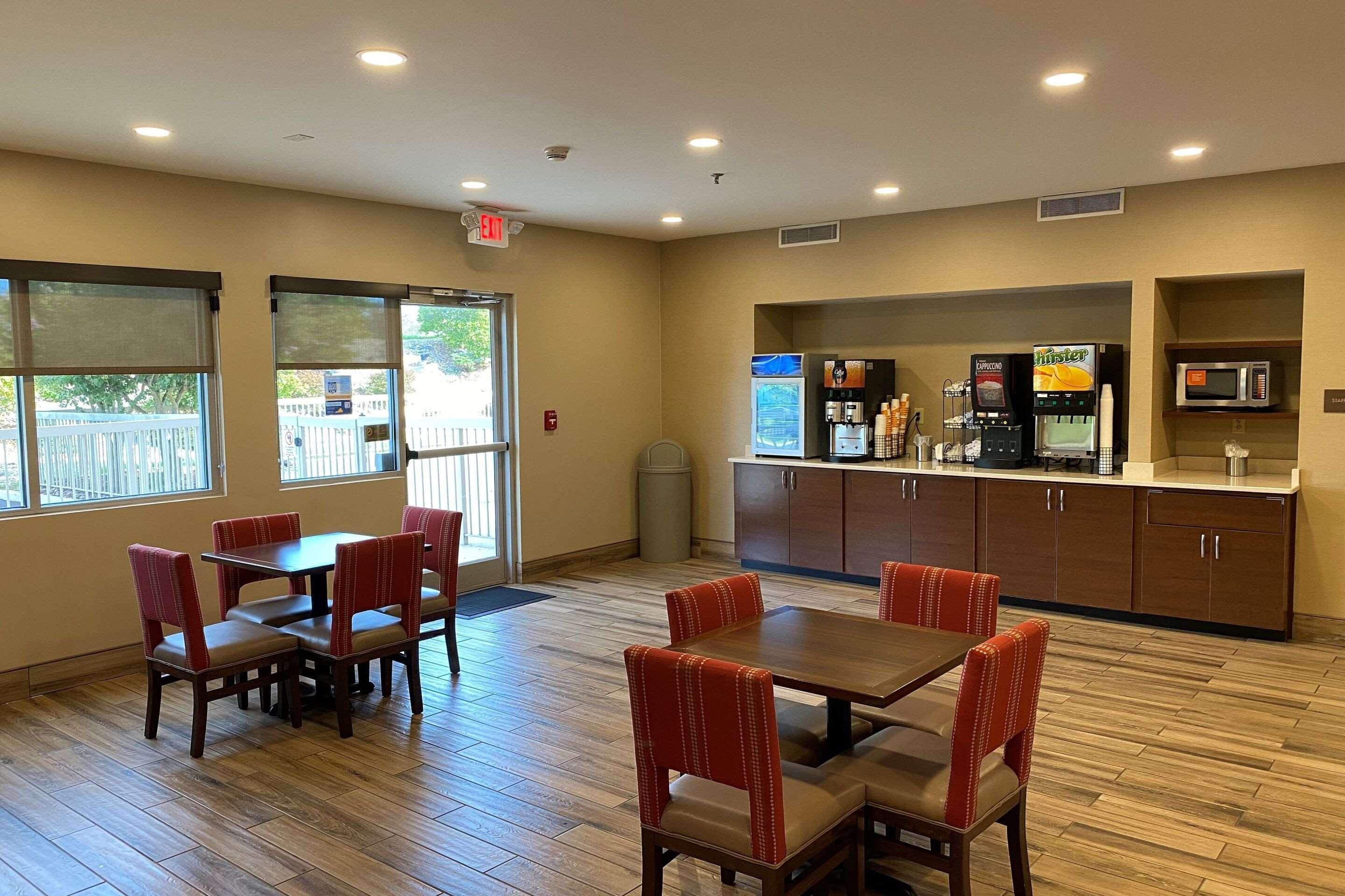 Comfort Inn Airport Roanoke Exterior photo